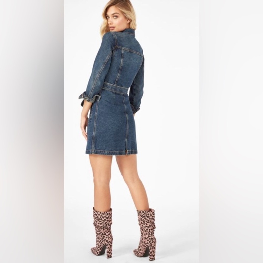 New! Just Fab Vintage Dark Wash Belted Button Up Denim Jacket Dress size medium